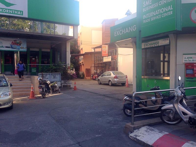 At Thapae Pensión Chiang Mai Exterior foto